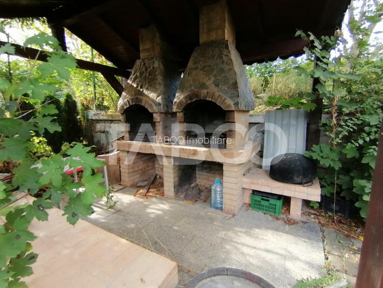 Pensiune 13 camere 16 bai sauna piscina si teren 1565 mp Cisnadioara - 42