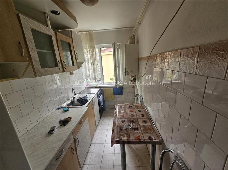 Resita, 2 Cam. Mobilat+Utilat, Micro 2 - 6