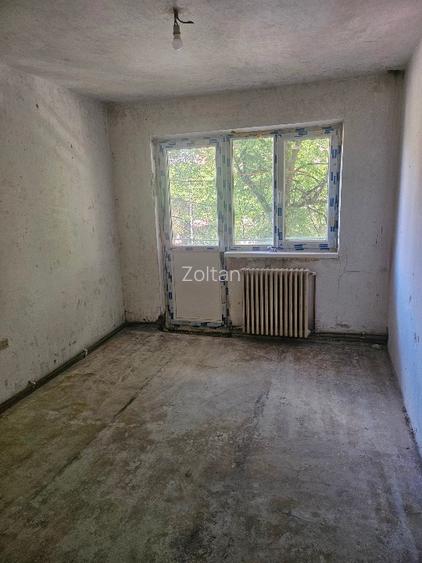 Apartament  3 camera,71 m2,etaj1  - 4