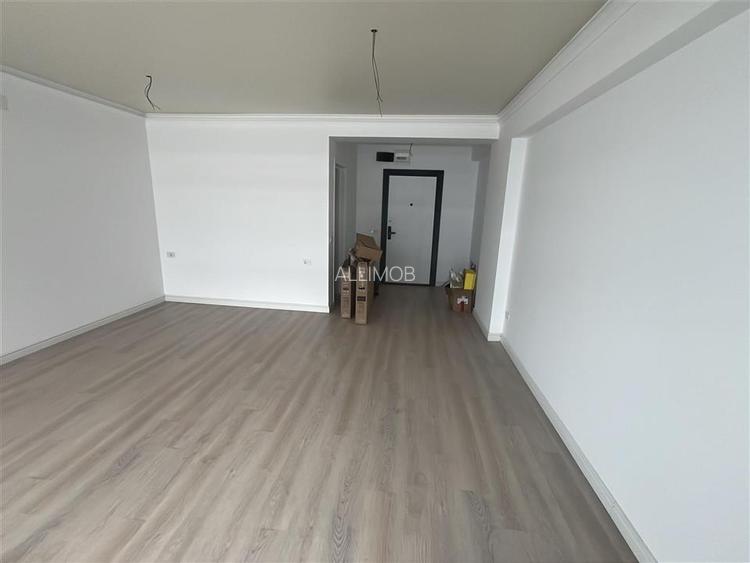 Studio dublu cu vedere la mare, etaj 8 – White Titanic, Mamaia Nord, mobilat com - 5