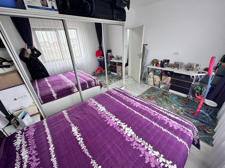 AP. 2 CAMERE - MOBILAT, BUCATARIE INCHISA, PARCARE INCLUSA,COMISION O% - 6