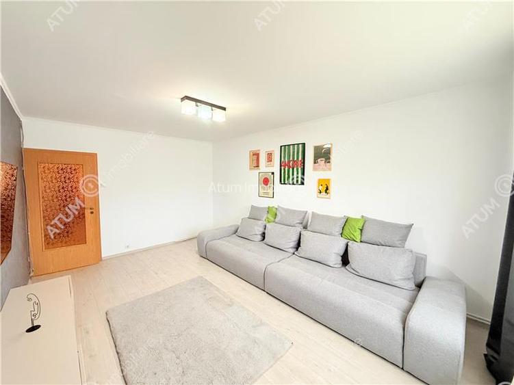 Apartament cu 2 camere decomandatecu pivnita zona Vasile Aaron - 3