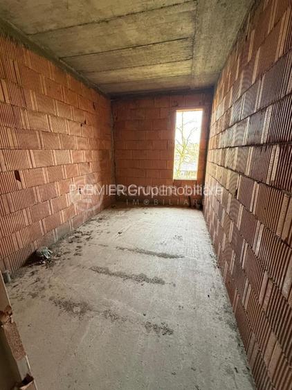 Vila 8 camere 2 bai 219mp, Rediu, front stradal si acces auto - 7