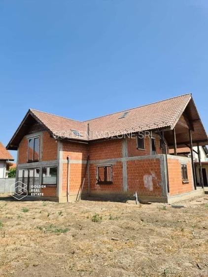 Casa la rosu P+M, 116 mp utili + 422 mp teren, Sânmihaiu Român - 3