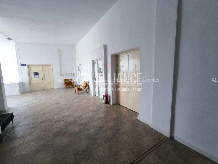 FALEZA NORD cladire multifunctionala 4600 mp cu acces din Bdul Mamaia! - 17