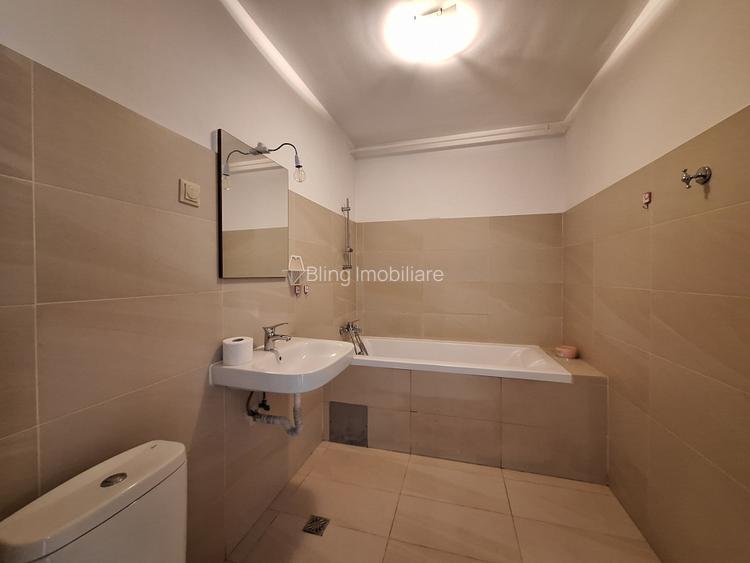 Apartament cu 3 camere, 61 mp, 2 balcoane, zona Porii - 9