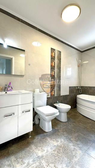 Casa 4 camere, Mamaia Nord, P+1, 107 mp utili, balcon, terasa, gaze, 2 bai - 30