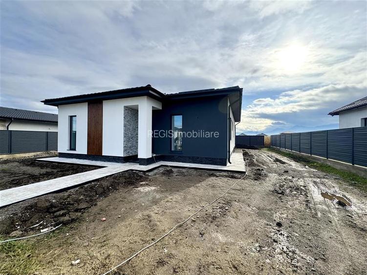 Casa individuala de vanzare | 3 dormitoare | parter | Sanpetru - 17