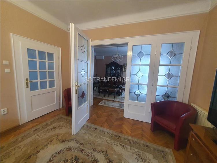 Imobil individual cu doua corpuri de cladire zona Parcului SubArini - 9