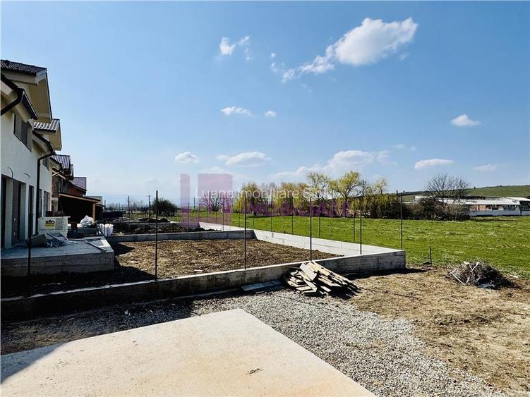 Casa individuala NOUA | 5 camere | Sura Mare | teren 340 mp - 2