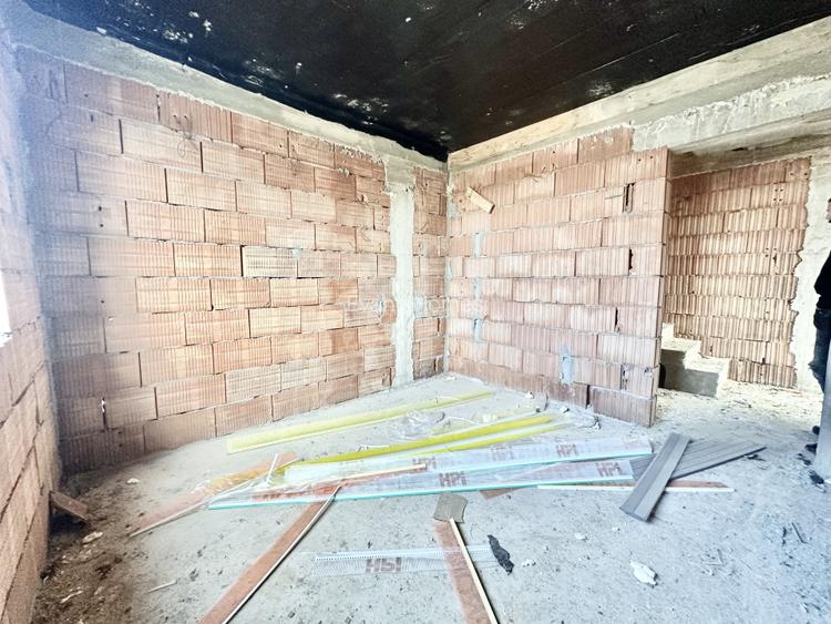 Comison 0% Duplex despartit prin garaj - 115 mp utili - Mosnita Noua - 5