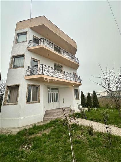 Afacere la cheie - Pensiune 11 camere si 11 bai - Costinesti - 22