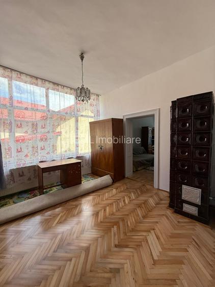 Casa lipita 4 cam, mobilata, 2 bai, parcare, beci, 112mp, zona stadion CFR - 17