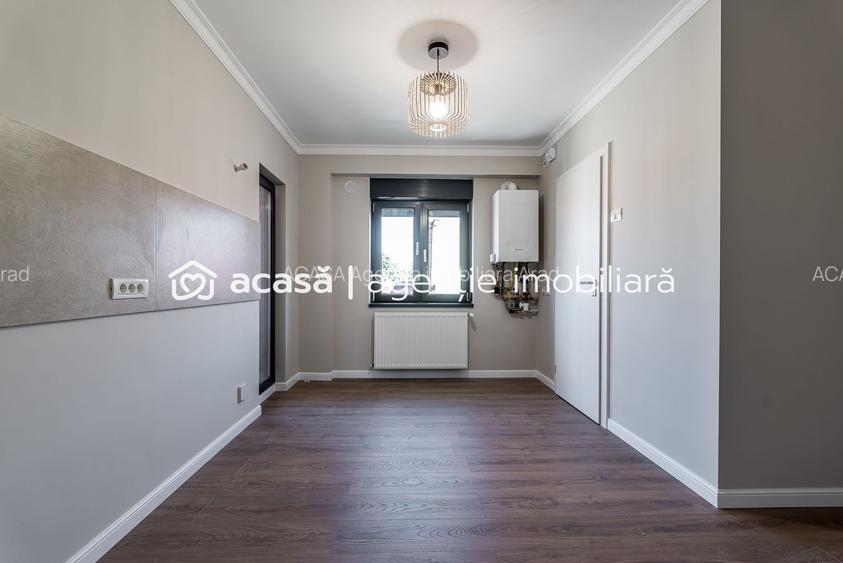 Apartament ultracentral cu 4 camere renovat recent Comision 0 - 8