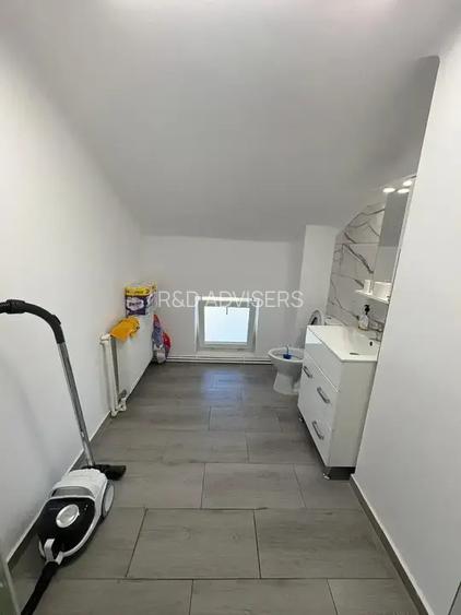 Super Oferta Casa 6 camere De Inchiriat Mosilor Curte Parcare Renovata - 18