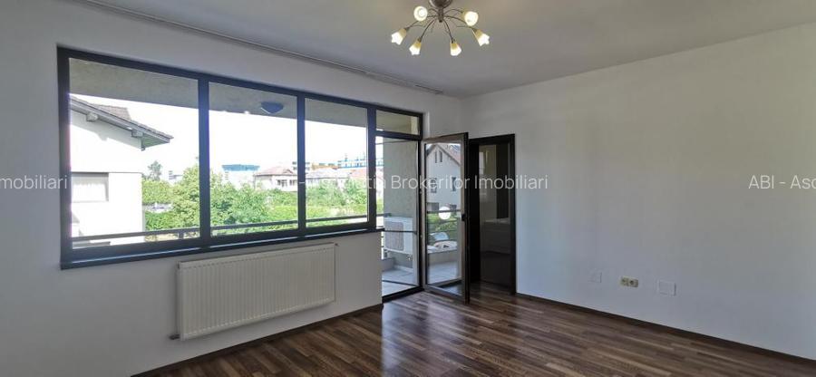 Vila Pipera P E M supr 260mp - 24