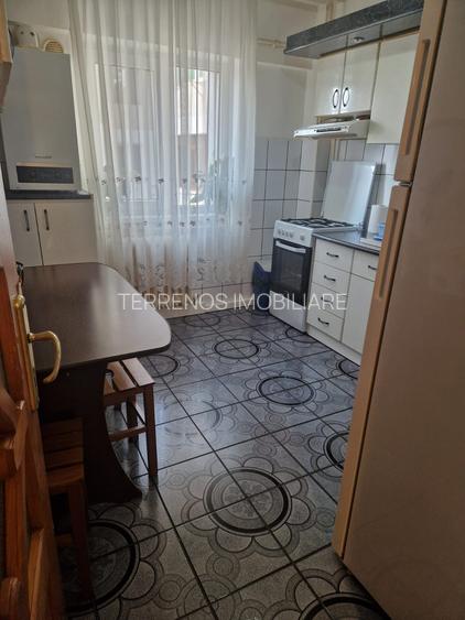 Apartament 4 camere zona Parcul Mihai Eminsecu , etaj 2 , loc de parcare - 3