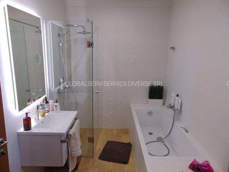 FARA COMISIOANE linga padure Vila 7 camere mobilata 4 bai 2 terase pe 1600mp - 33