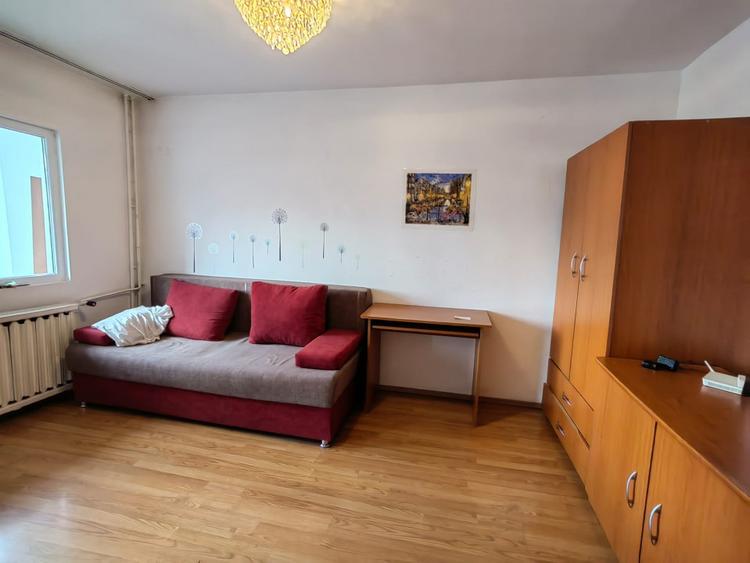 Garsoniera de inchiriat Zorilor, zona Golden Tulip