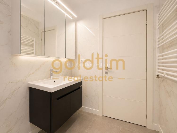 FIRST RENT/ IANCU NICOLAIE/ PRIVELISTE LAC/ PARCARE/ DRESSING - 17
