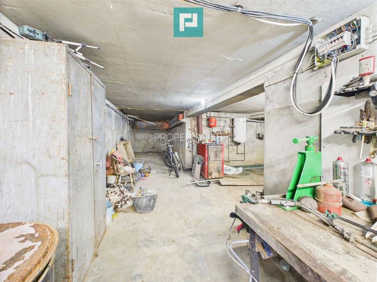 Vilă cu 8 camere în Săcălaz, Central - 18