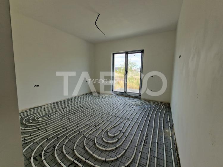 Casa individuala cu curte terasa si garaj Selimbar Sibiu - 10