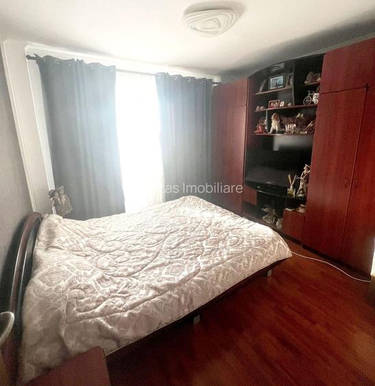 Ap. 3 camere, decomandat, 67 mp, boxa, Str. Aurel Vlaicu/Marasti - 2