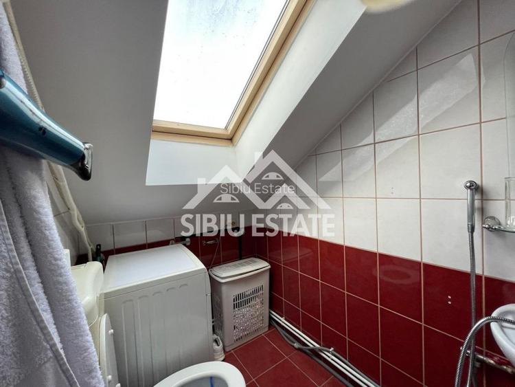 Apartament de vanzare, cu 4 camere,  82.4 mp. -Calea Cisnadiei (Ciresica) - 18