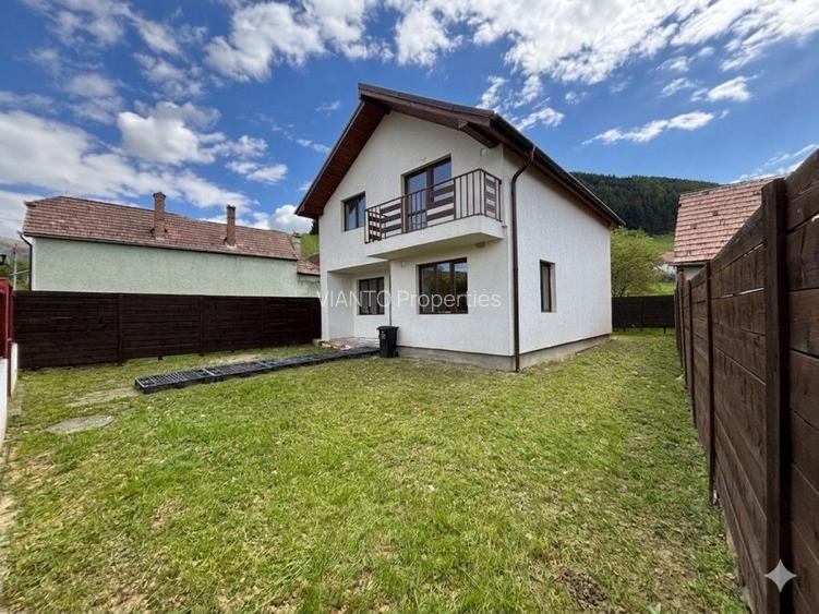 Casa/Vila 4 camere - 2