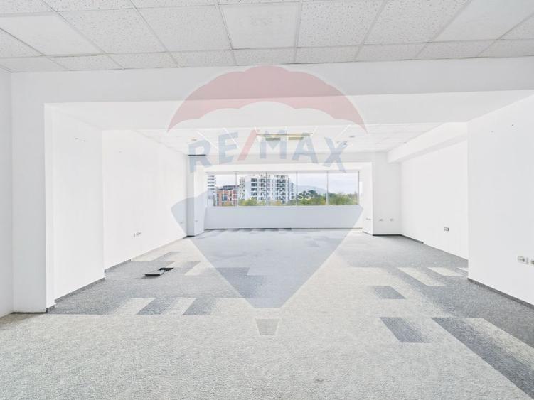 Spațiu de birouri disponibil spre închiriere în Băneasa 171–615 mp - 31