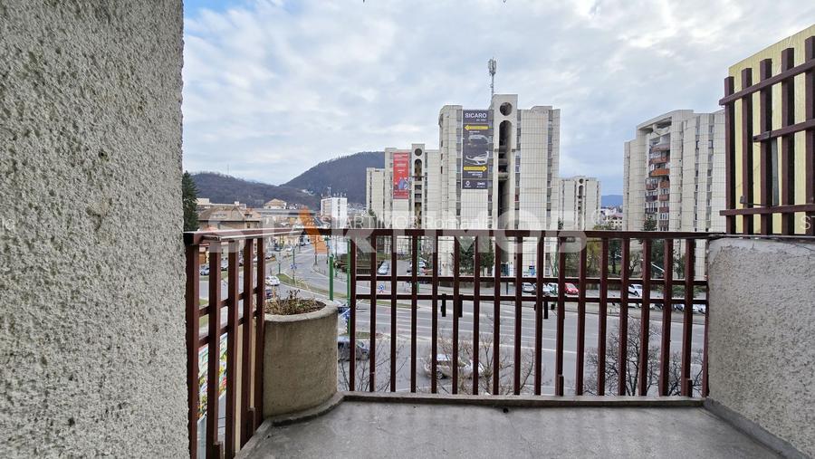 Apartament 3 camere Centru Civic prima inchiriere - 10