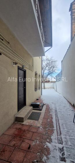 Inchiriere garsoniera cocheta, zona Blumana - 12