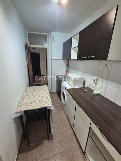 Lacul Tei inchiriere garsoniera Ghica Tei cu boiler electric - 2