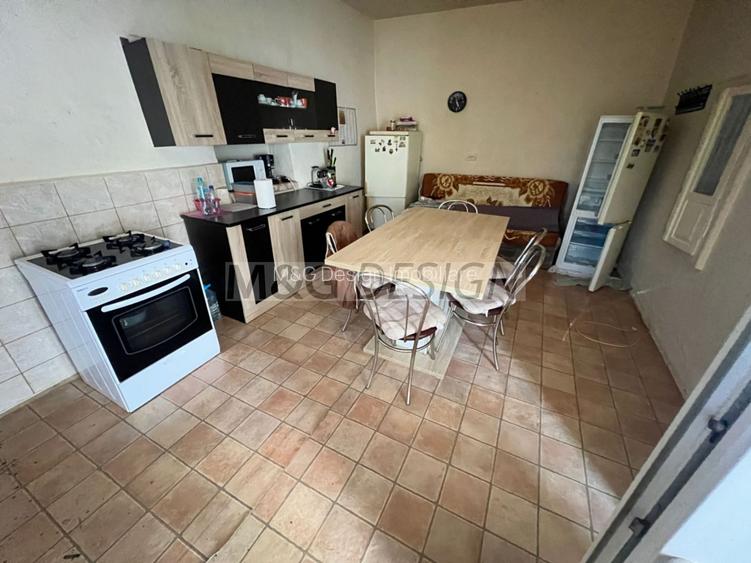 Casa 4 camere 2800mp teren - 4