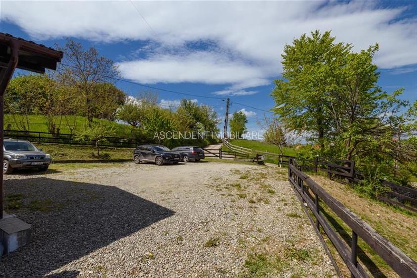 Pensiune:3 km de Castelul Bran, 2.900mp teren, aviz ISU, predare la cheie - 42