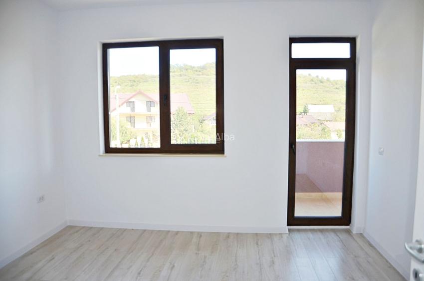 Bucium, locuinta moderna Parter+Etaj, 2 locuri de parcare - 3