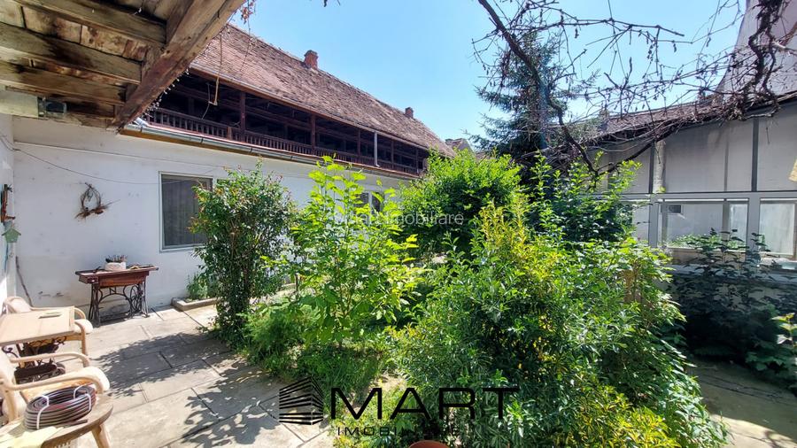 Casa cu 8 camere + 800mp teren Cisnadie zona Centrala - 16