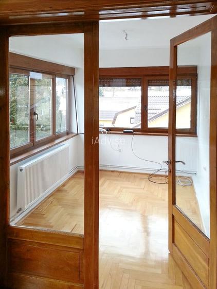 CASA DE VANZARE ULTRA-CENTRAL - locatie deosebita - 3