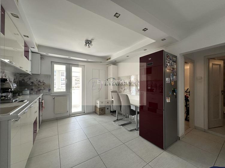 2 camere decomandate/ La 2 minute de Iulius Mall - 3