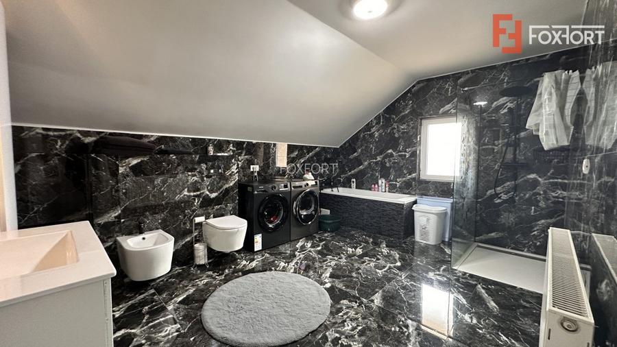 Casa individuala 8 camere, 400 mp, in Mosnita Noua vatra satului - 10