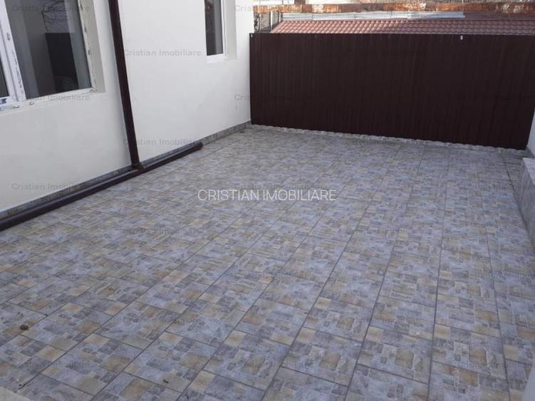 1100mp util IMENSA VILA P+1+M+ 2 spatii comerciale, zona Centrala - 29