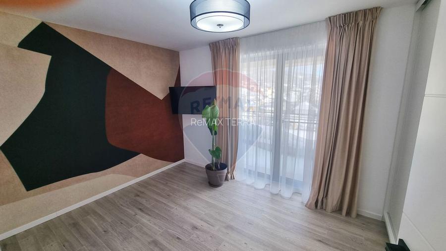 Apartament cu 3 camere tip PENTHOUSE de închiriat în zona PODUL VIILOR - 11