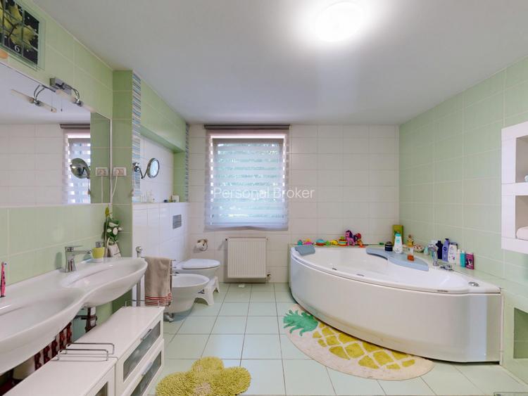 Vila Exclusivistă cu Piscina, Panouri Solare si Sala de Fitness - 0% COMISION - 12