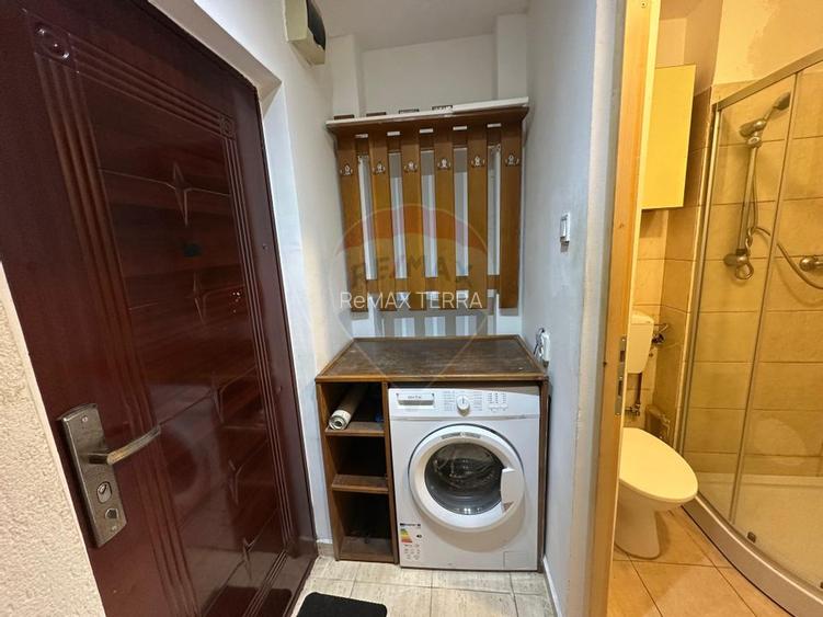 DE VANZARE - GARSONIERA  str. Motorului - 3