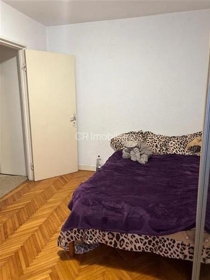 Apartament 3 camere spațios Metrou Dristor - 12