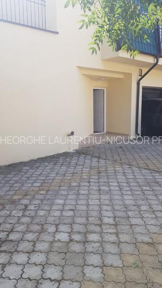 Scoala Americana  de vanzare - 5