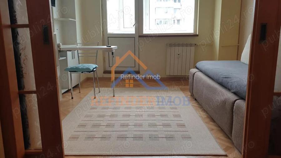 Apartament de vanzare cu 3 camere, zona Sebastian - 2