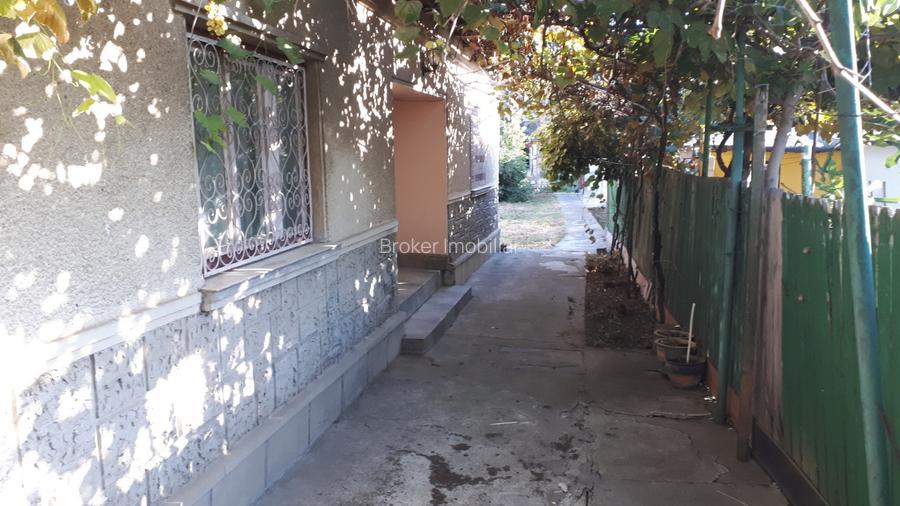 Casa batraneasca, zona Cet, 3 camere , 431 mp teren - 4