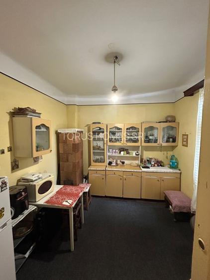 Vânzare construcție și teren Dr. Iacob Felix - Piața Victoriei - 12