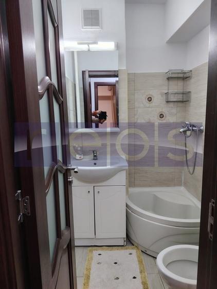 INCHIRIERE -GARSONIERA- CALEA  VICTORIEI - 6